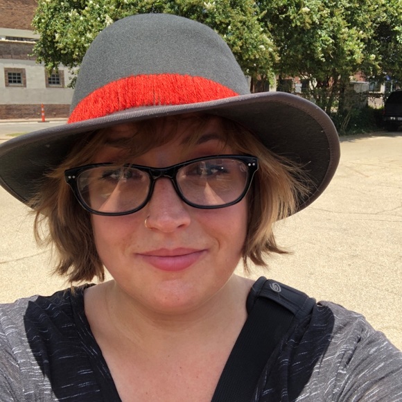 Meet your Posher, Jessie AKA AsymptoteSalvage - Picture 3 of 4